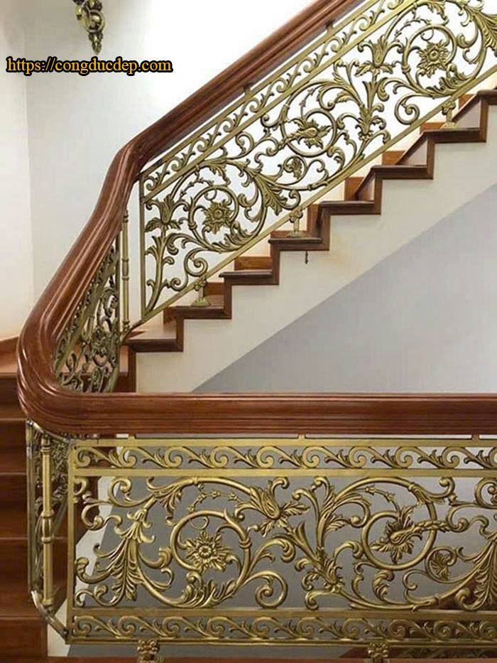 Mẫu cầu thang nhôm đúc họa tiết thanh mảnh